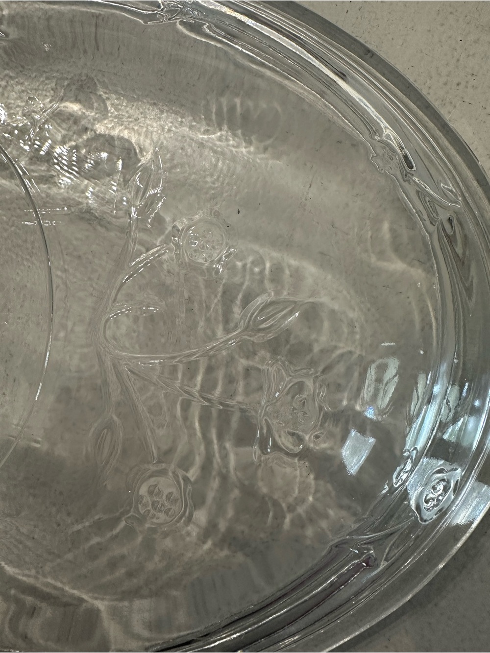 Anchor Hocking Vintage Savannah Clear Floral 2-Quart Oval Casserole Dish w/ Lid - Picture 4 of 9